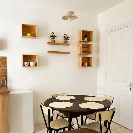 La Maisonnette 70' Holiday home *